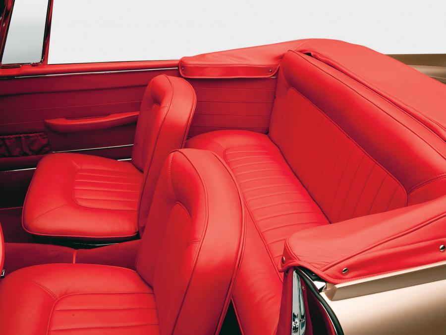  Dual-Ghia Convertible 1958 года  (фото 27 из 55)